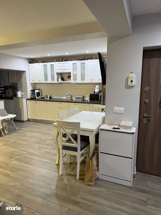 Apartament 3 camere 75 mp, bloc tip vilă, garaj, zona Gh. Doja