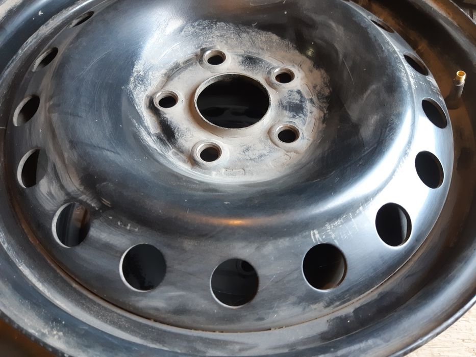 На 17 5/120 БМВ. Т5