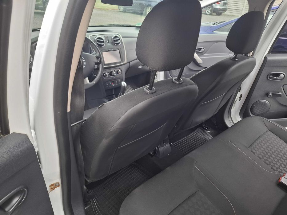 Dacia Sandero 1.5DCI an 2014, AC, NAVY, Posibil Garantie si RATE
