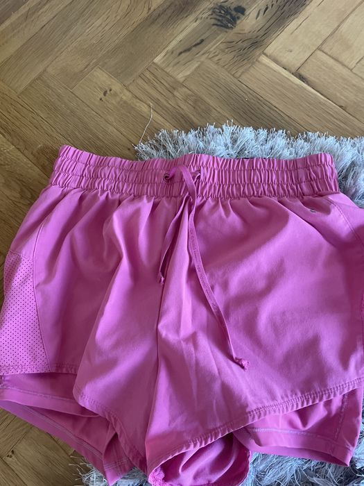 Шорти S размер.