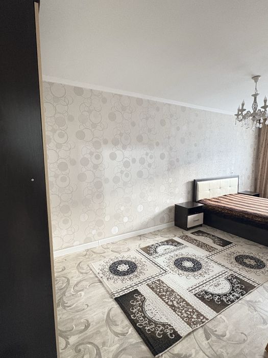 Сдаю 3 комнатную квартиру