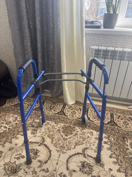 Продам ходунок детский