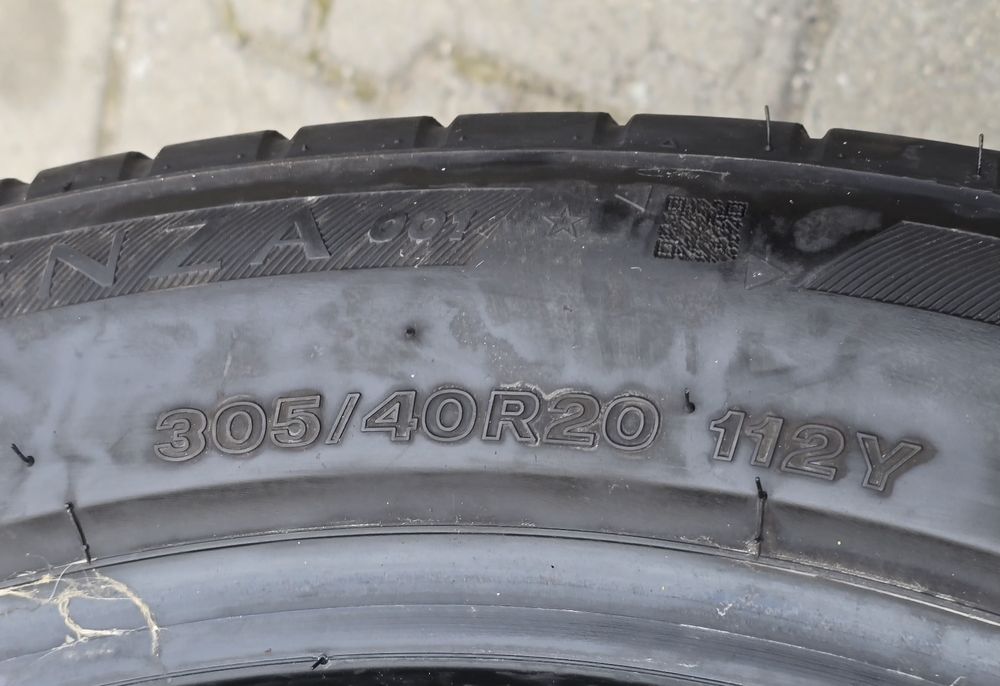 305 40 20 Bridgestone