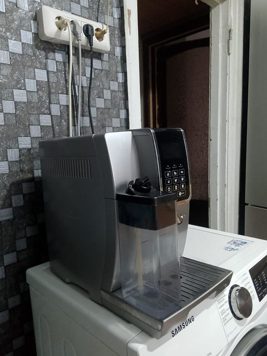 Кофемашина Delonghi dynamica ecam 350.55