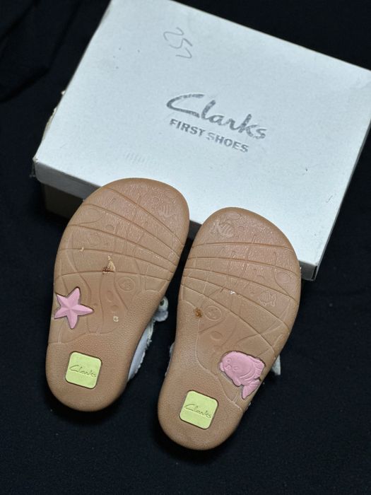 Сандали босоножки кожаные Clarks