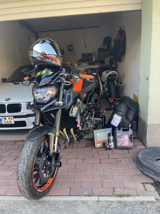 * Yamaha MT - 09  *