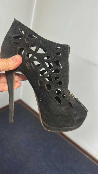 Обувь Gucci, Casadei, Saint Laurent, Jimmy Choo