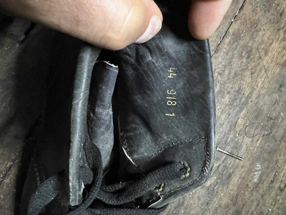 Vand bocanci lucru noi perioada comunista cu bombeu metalic.