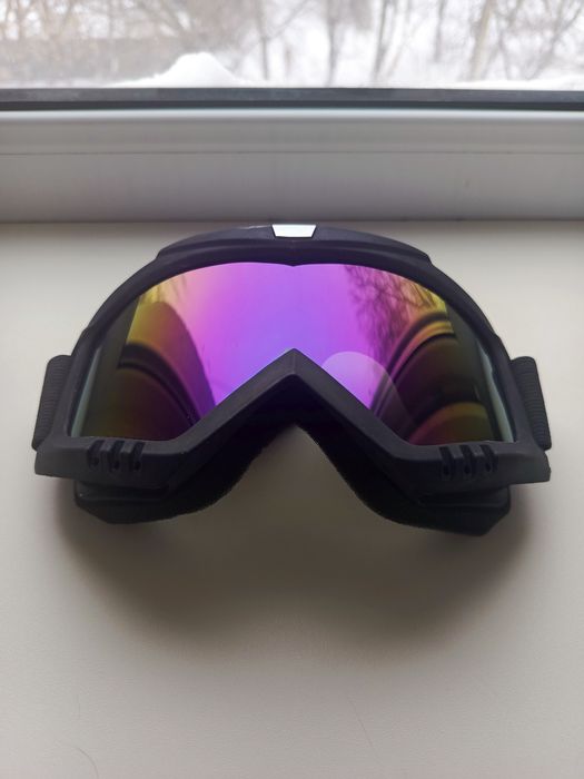 Продам лыжные очки