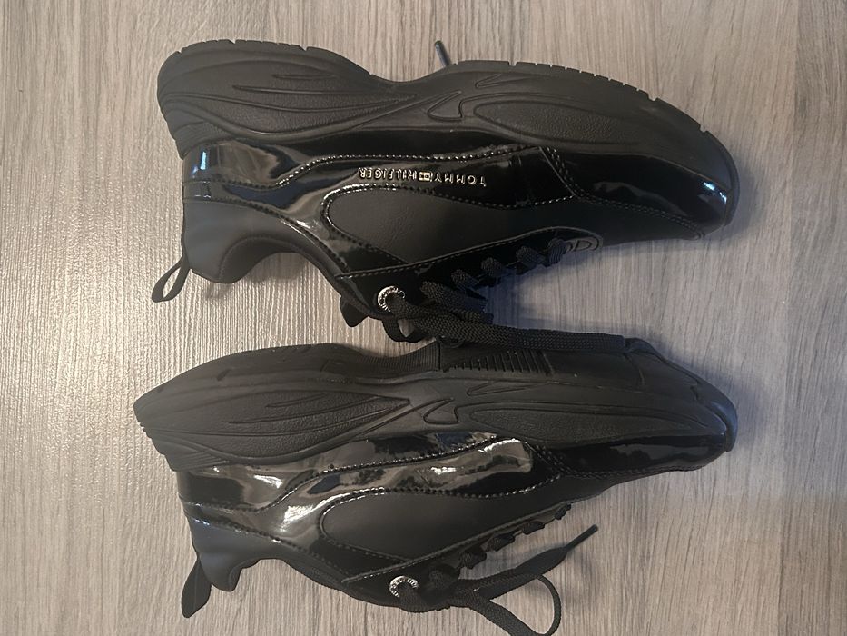 Adidasi Tommy Hilfiger