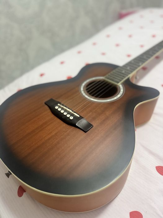 Продается гитара