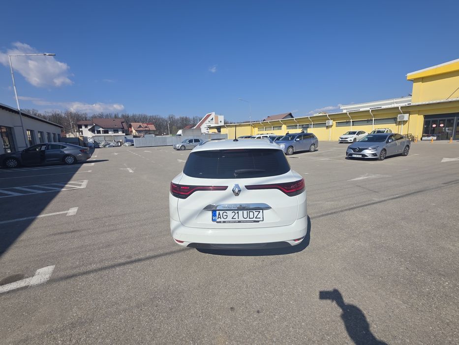 Vând Renault Megane 4 an 2021 1