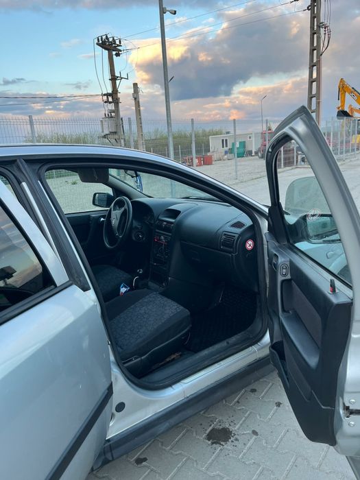 Vând Opel Astra g