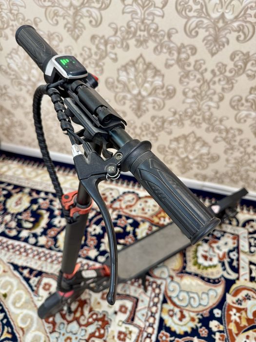 Электронный самокат сатылады