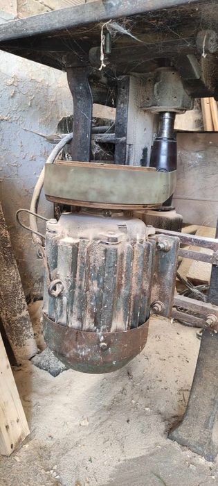 Дърводелска трифазна фреза