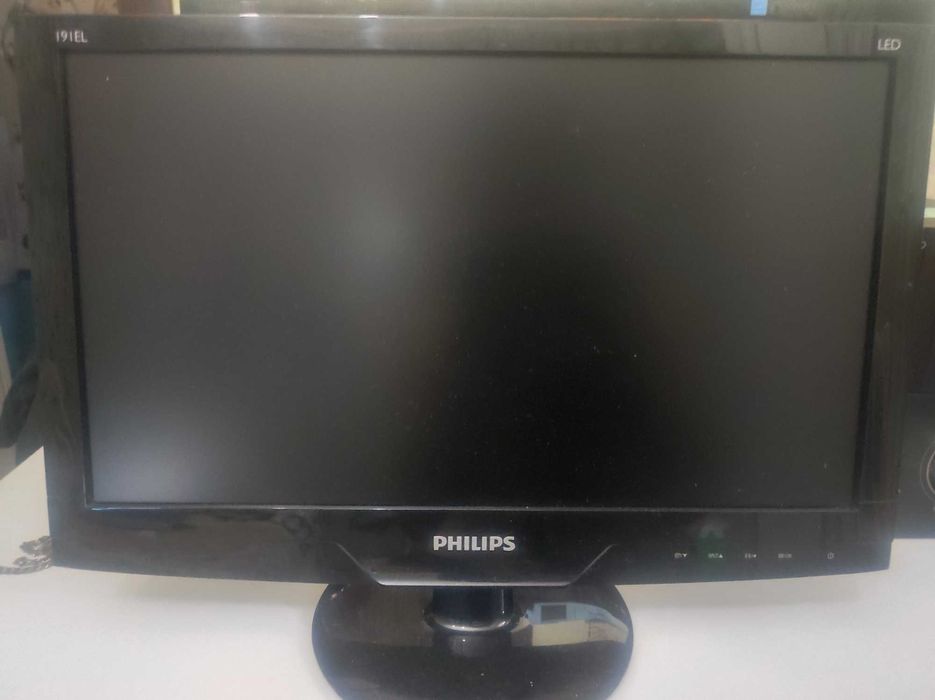 Монитор Philips-19led+колонки delux