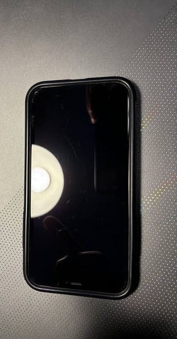 Айфон 11 черный.