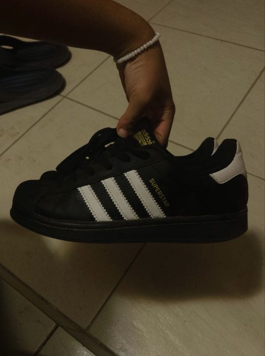 новые кроссовки adidas superstar черные 38 размер