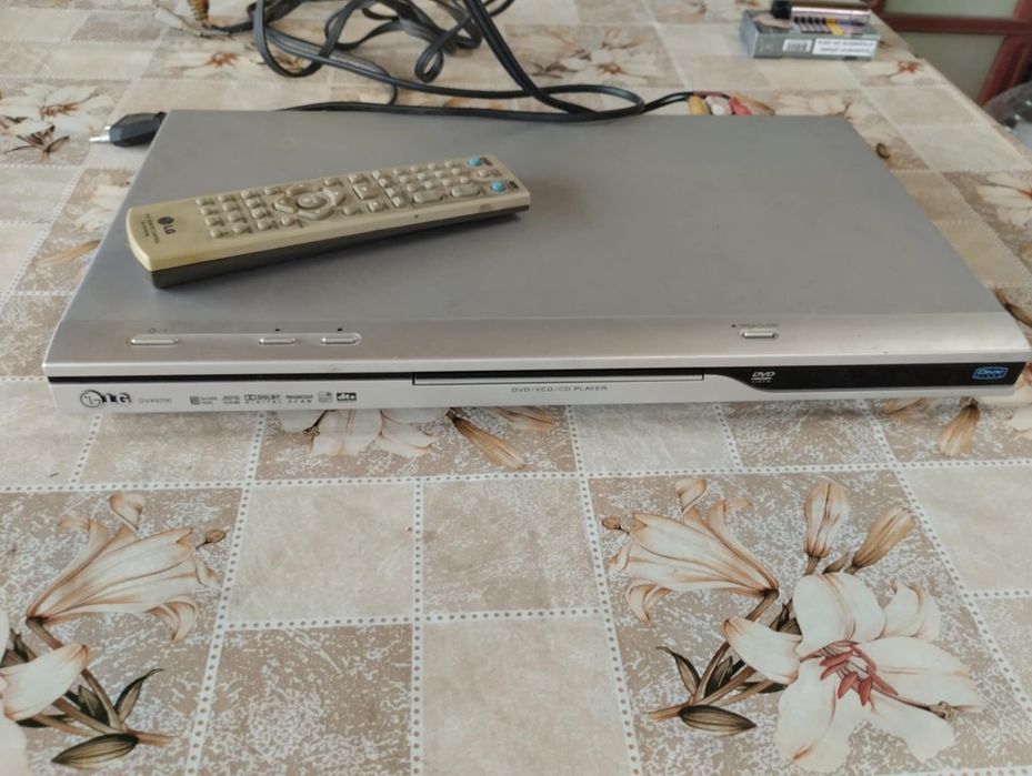 DVD плеър LG в много добро състояние