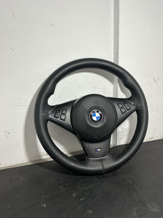 Volan M sport BMW E60 E61 cheie tip cartela 2005-2010 | 520d 525d 530d 535d