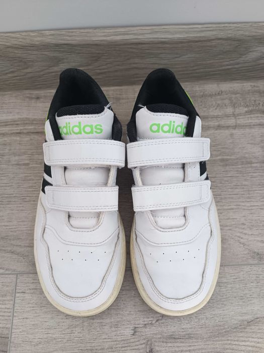 Оригинални детски маратонки adidas Hoops 3.0 CF