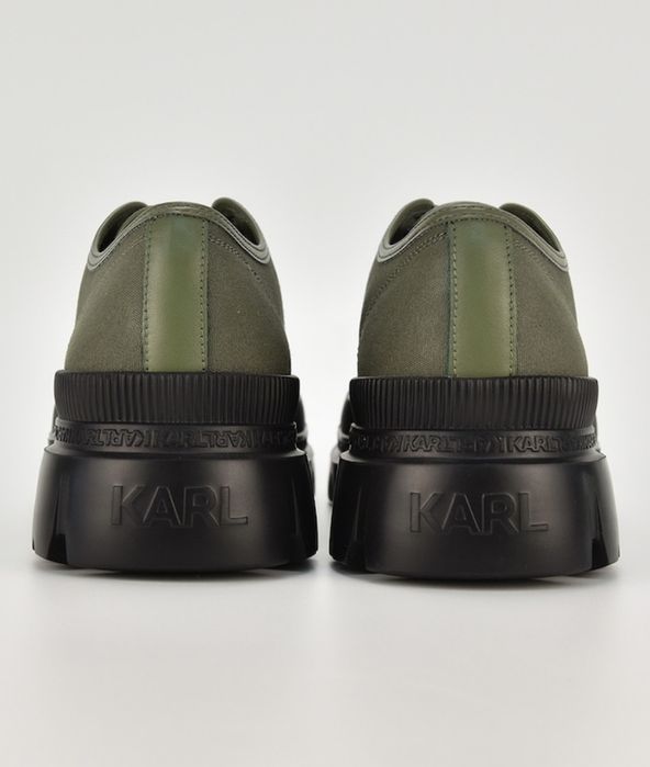 Karl Lagerfeld № 41 Масивни кецове, Каки