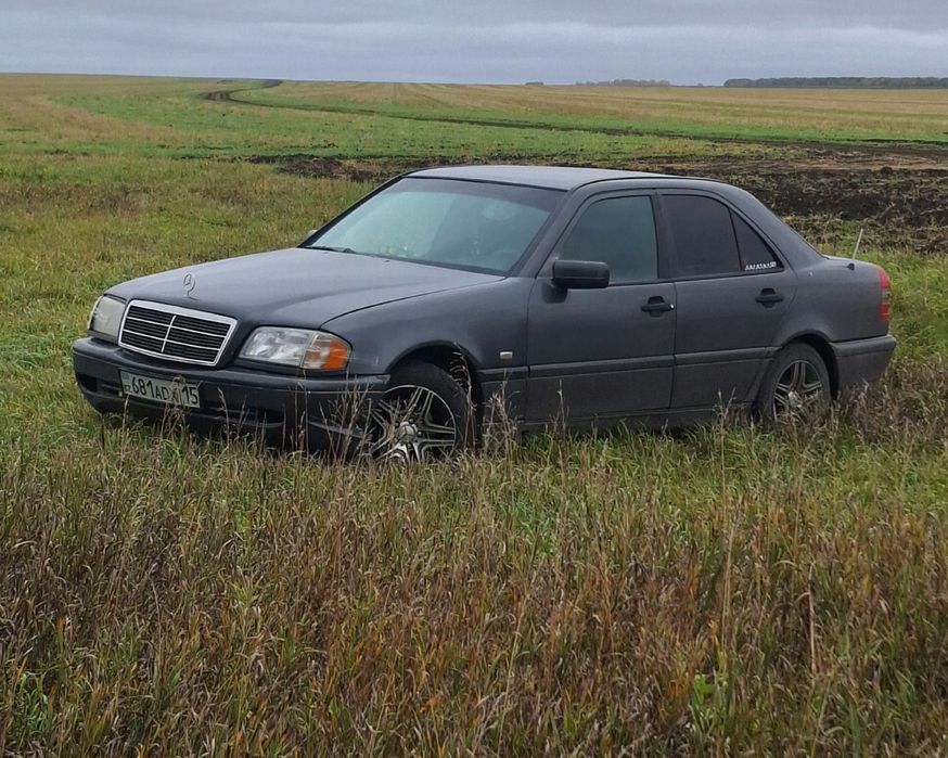 Продам мерседес с180