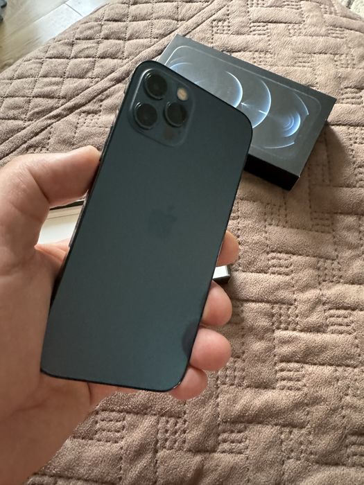 IPhone 12 pro (синий)