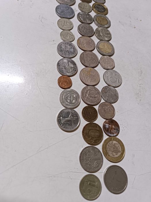 Различные монеты
