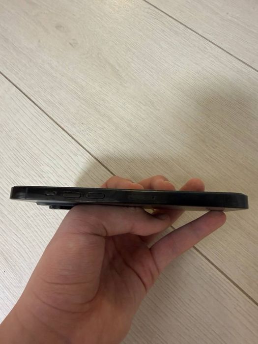 продам айфон 14 про