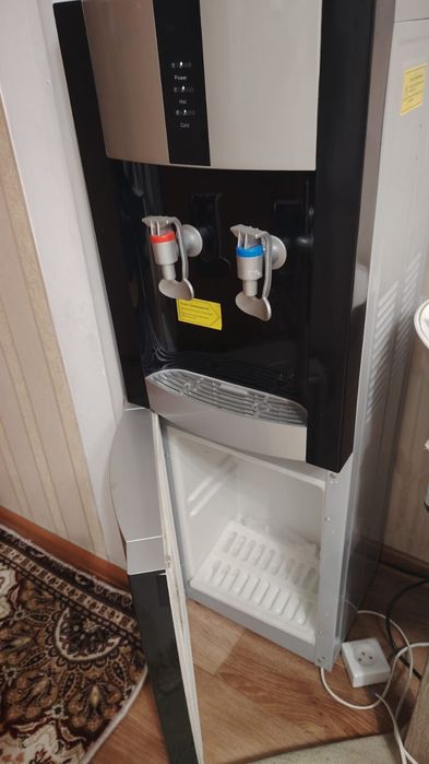 Продам кулер для воды