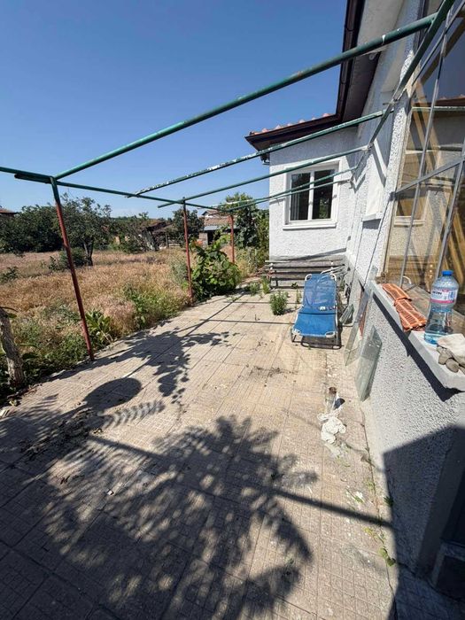 Къща в село Поповица на Топ Локация