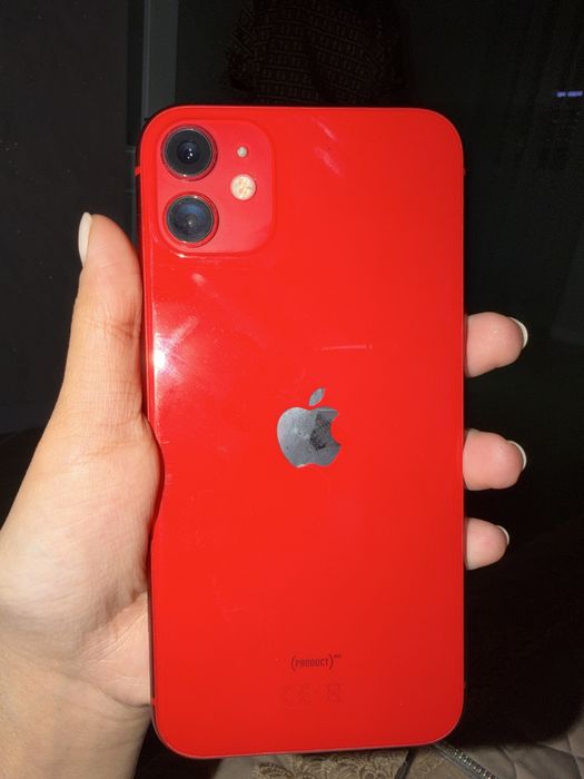 iPhone 11 в отличном состоянии