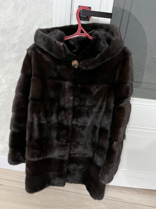 Продам норковую шубу