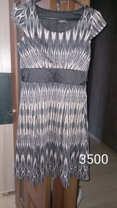 Продам платья женские!