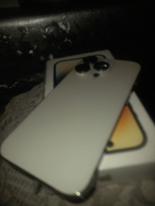 IPHONE 14  pro 256 gb