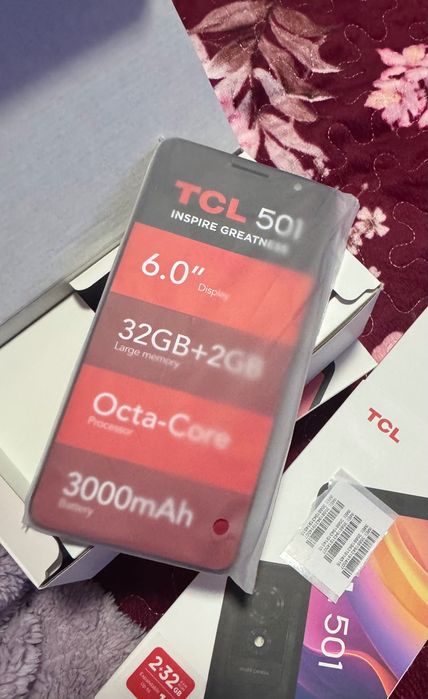 Telefon nou TCL 501