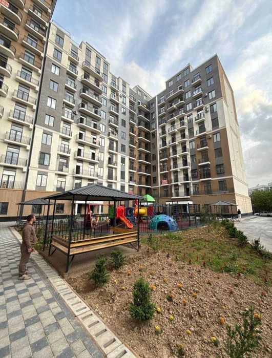 Срочно 3х комн квартира Продается ЖК Авиасозлар Плаза ор:Кадешева 99м2