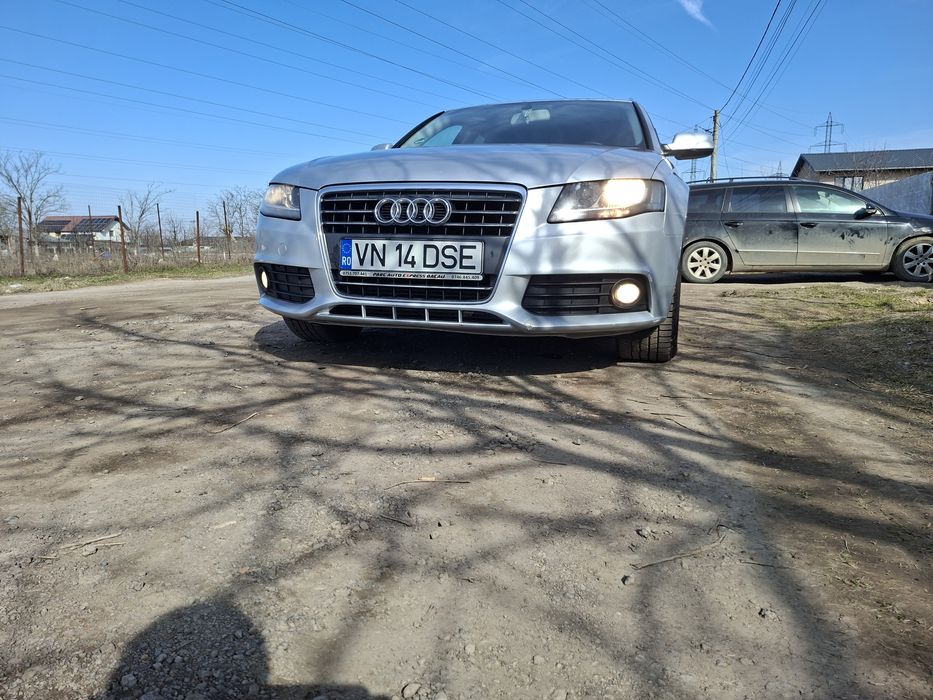 Vând Audi A4 b8 2010 ,2.0l disel