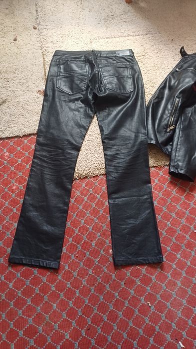 Costum de piele zara