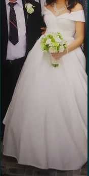 Rochie mireasa gravida