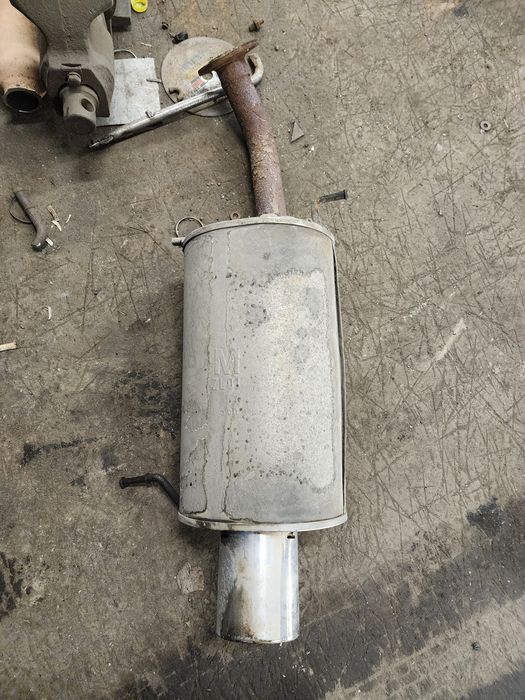 Глушитель мазда 323Ф 1,6 2002г.