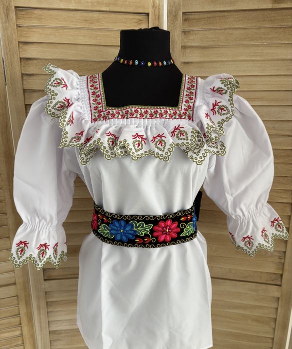 Camasa  populara pe panza de Maramures pentru femei