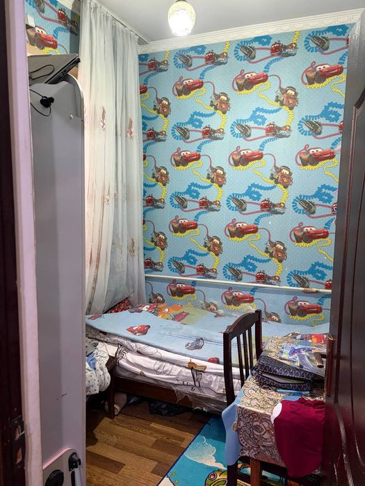 Чиланзар 15 квартал 2/4/4 Панельный дом, смежка, балкон 1,5*6 Ипотека