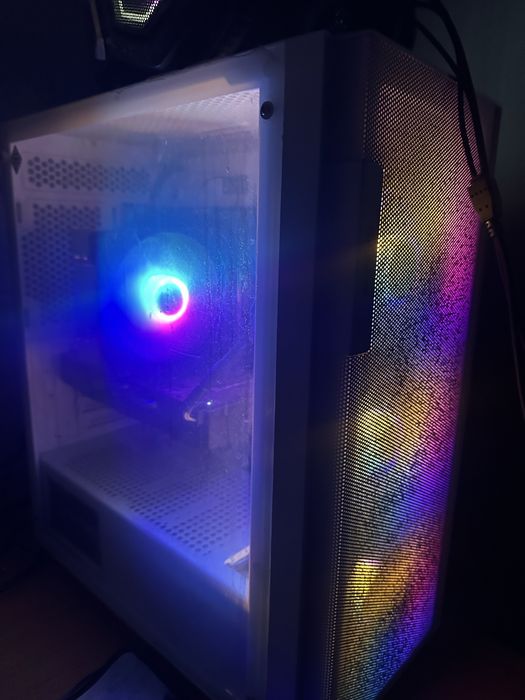 Pc Gaming detalii in privat