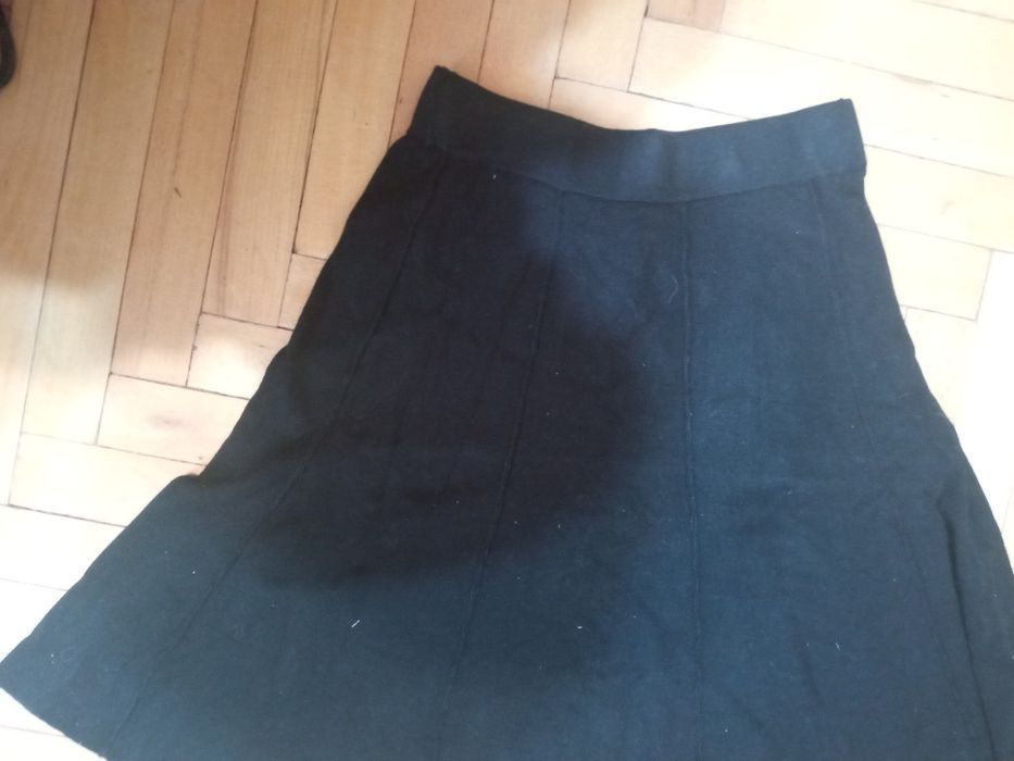 Продаю юбкие теплые.