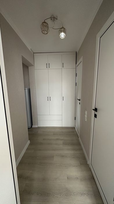 Продается 5 комн квартира