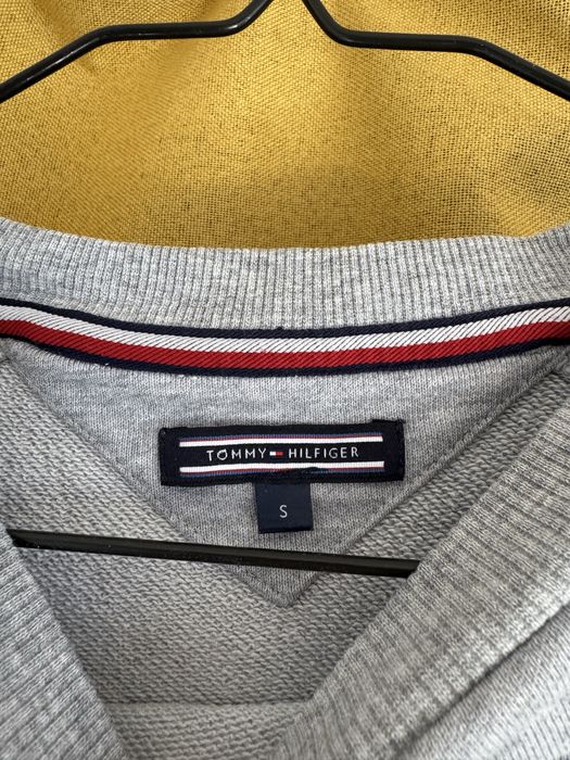 Bluza gri Tommy Hilfiger - marimea S