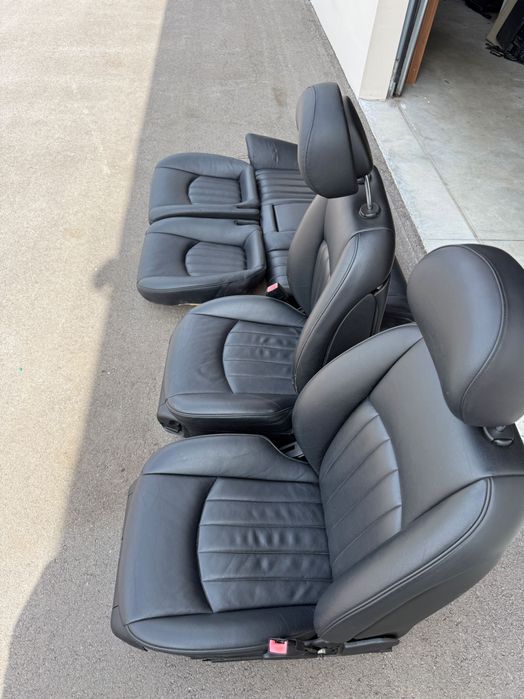 салон за Mercedes CLS 2010г