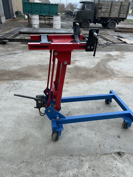 Domkrat og’ir karopka matorlarni ko’tarib tushurish uchun